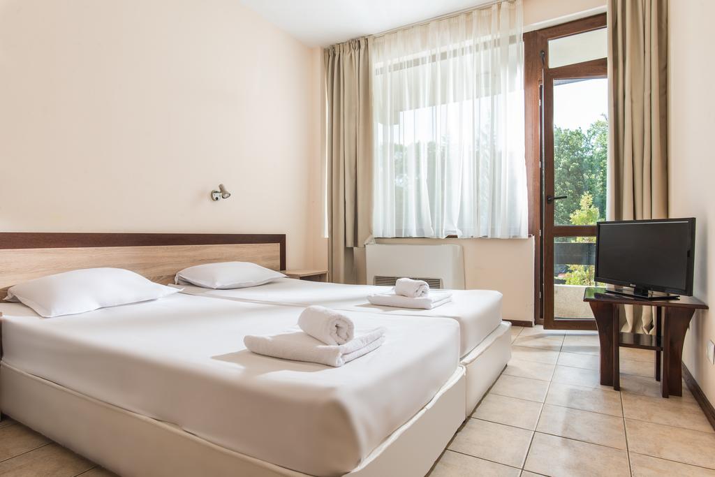 PRESLAV_HOTEL_NISIPURILE_DE_AUR_BULGARIA_AIR_TOUR_TRAVEL